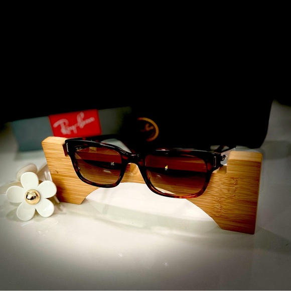 Ray Ban Sunglasses - Picture 6 of 15